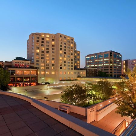 Hotel Hilton Madison Monona Terrace Exterior foto